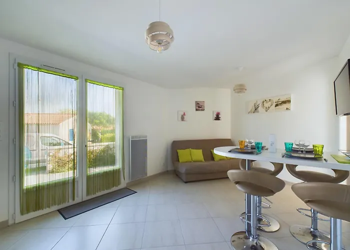 Maison Pour 4 Entre Plages Et Marais Salants Les Bussolleries